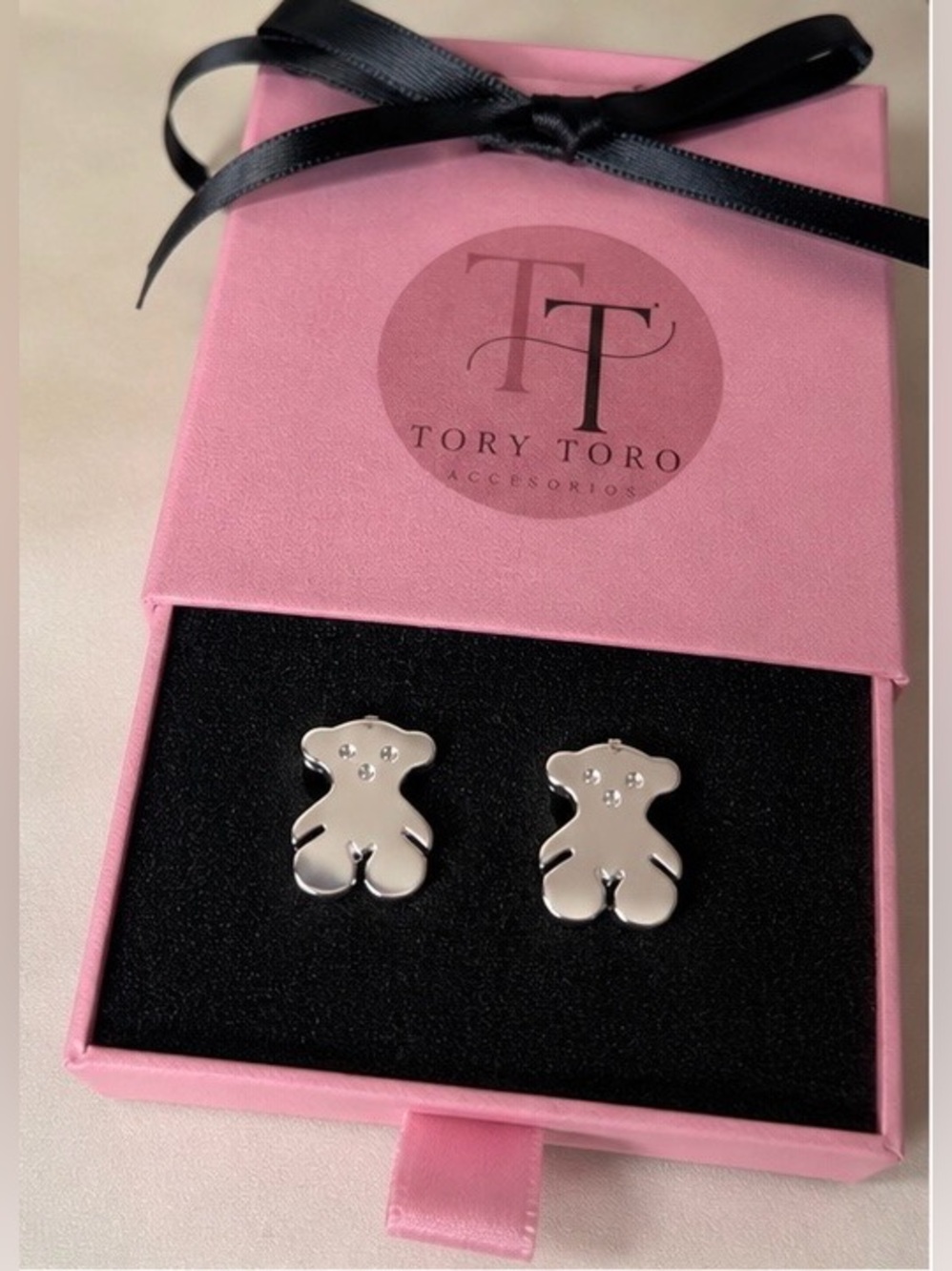 Sterling Silver Teddy Bear Stud Earrings | Cute Bear Design | New in Gift Box 🤍🧸 - Picture 5 of 7